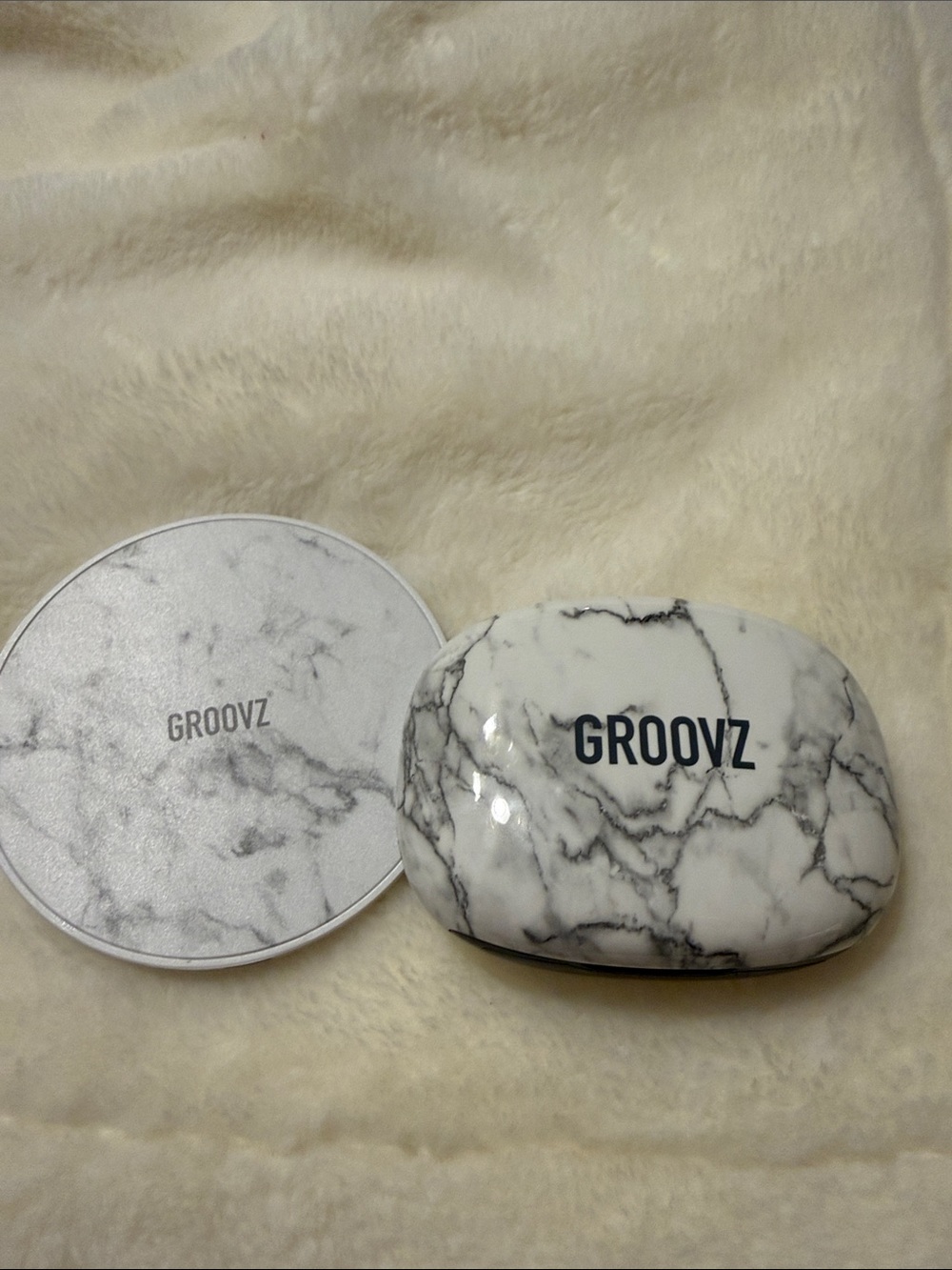 Marble White On-Ear Headphones with Carry Case